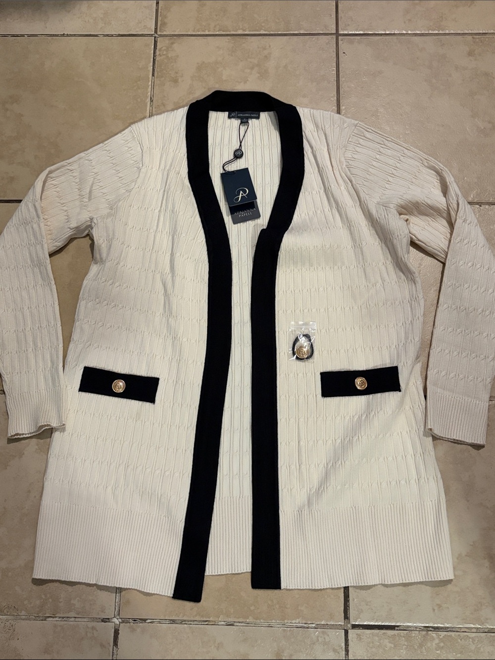 NWT women’s cardigan